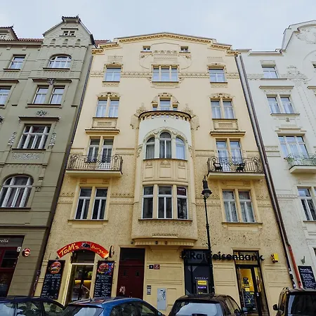 Apartment Perfect Days Charles Bridge 4