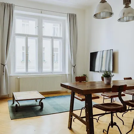 Apartment Perfect Days Charles Bridge 4 Prague